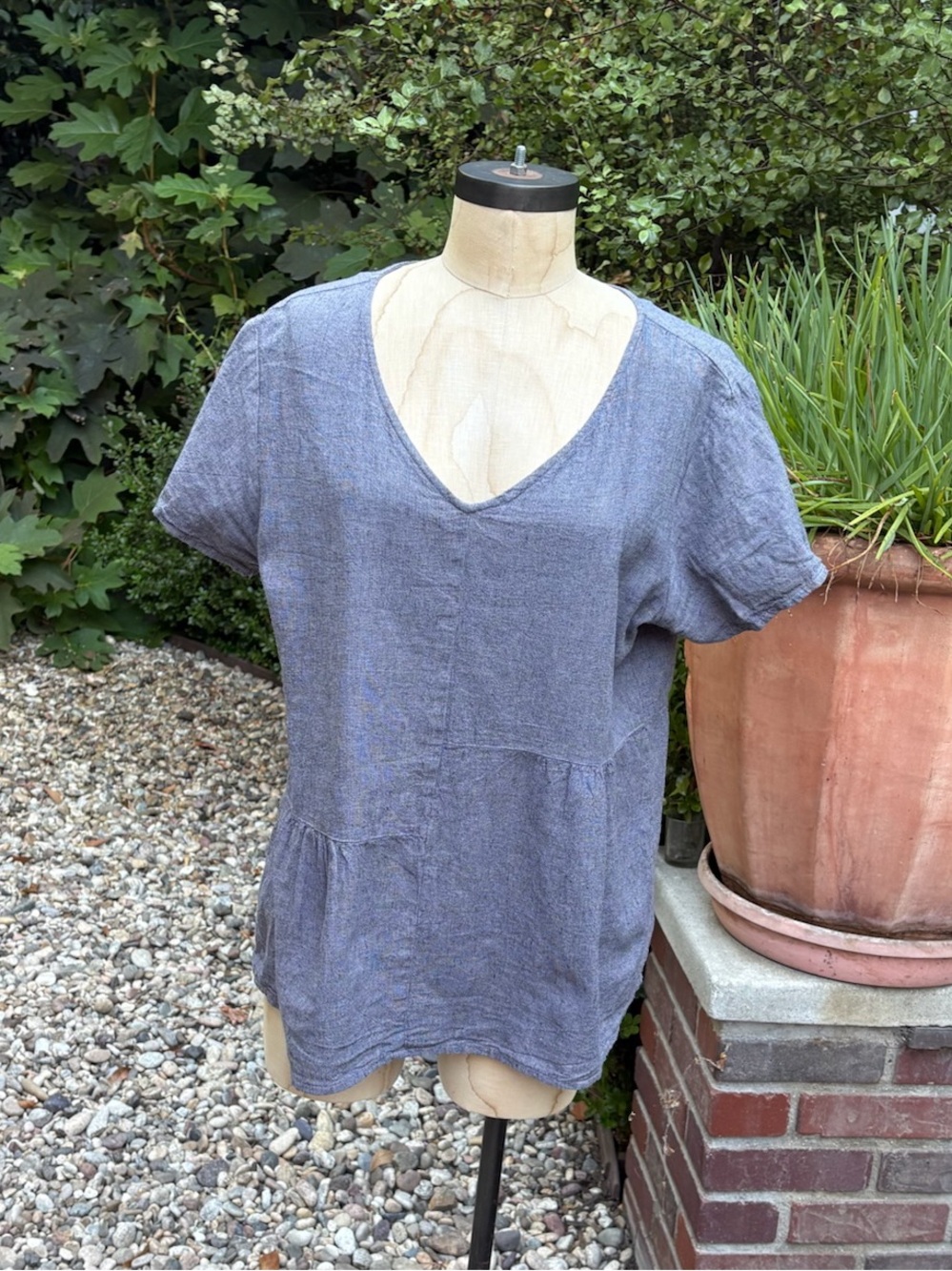 Cut Loose peplum blouse - Size L